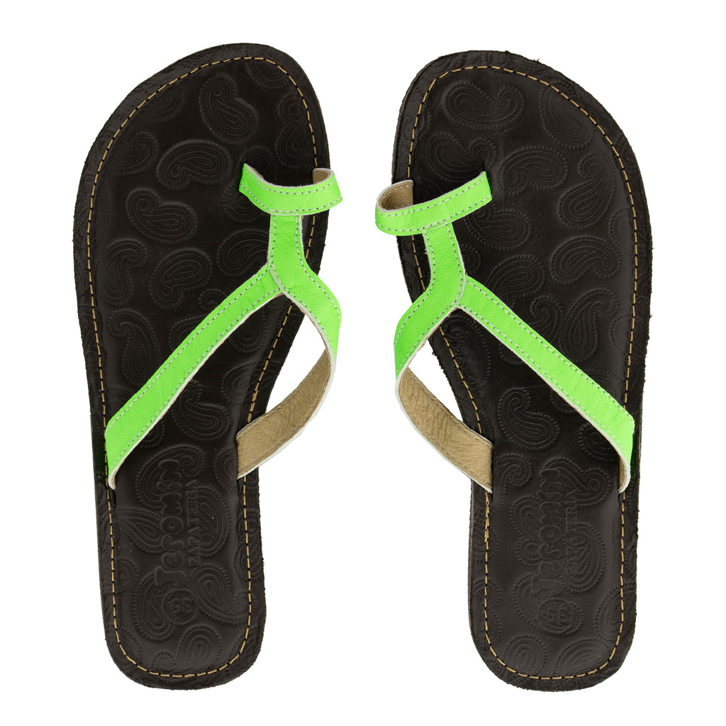 Sandalia plana verde DEDOJERO de Jeromín - DEDOJERO-14-1.jpg