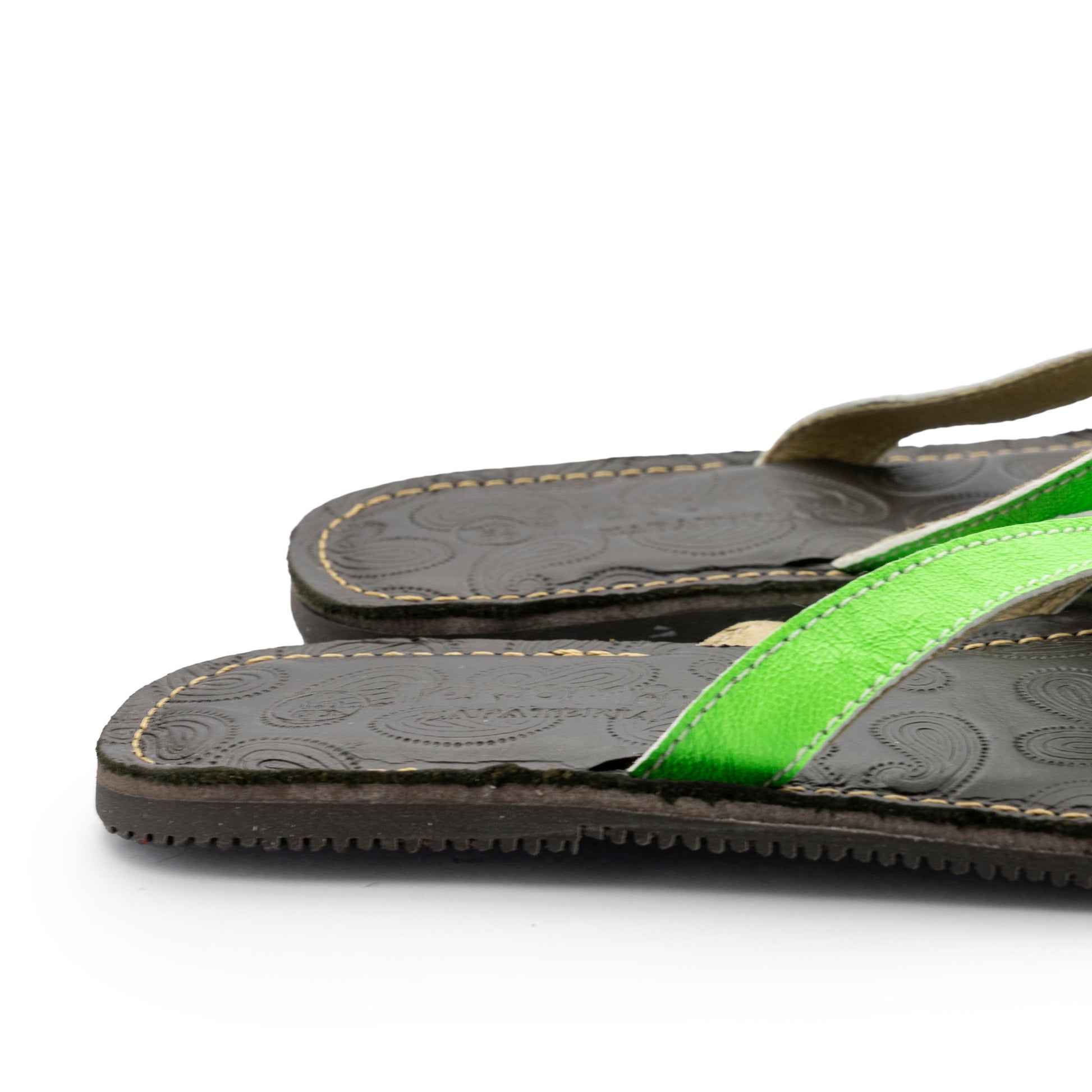 Sandalia plana verde DEDOJERO de Jeromín - DEDOJERO-14-5.jpg