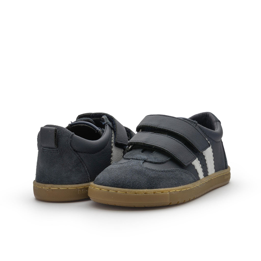 Deportiva barefoot azul con velcro DELFIN de Blanditos