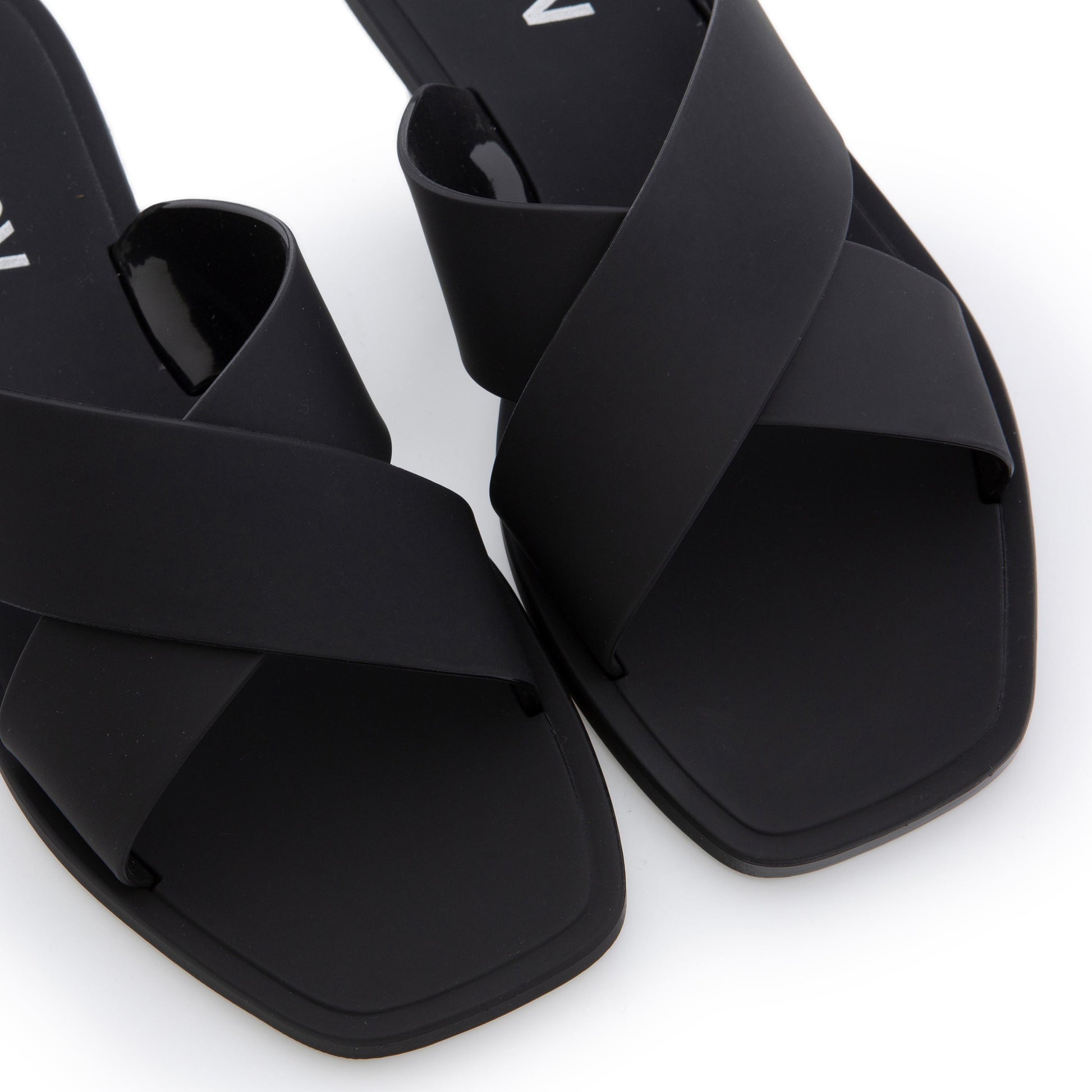 Sandalia negro ESPINELA de 220V - ESPINELA-20-6.jpg