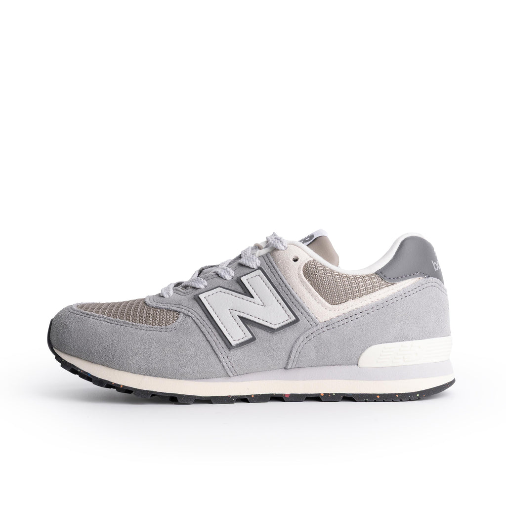 Deportiva serraje gris GC574SNV New Balance