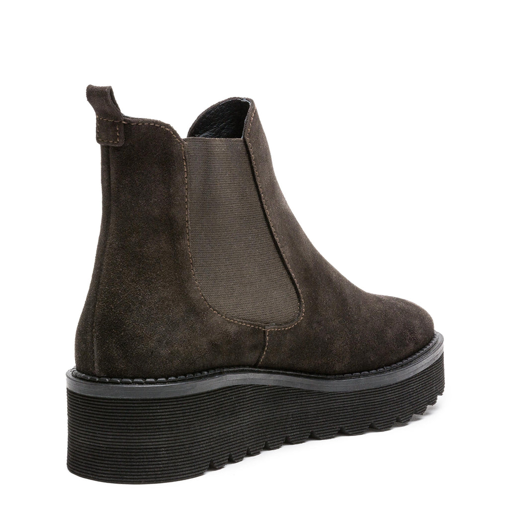 Botín serraje marrón con elástico GOMAES de Jeromín - GOMAES-26-3.jpg