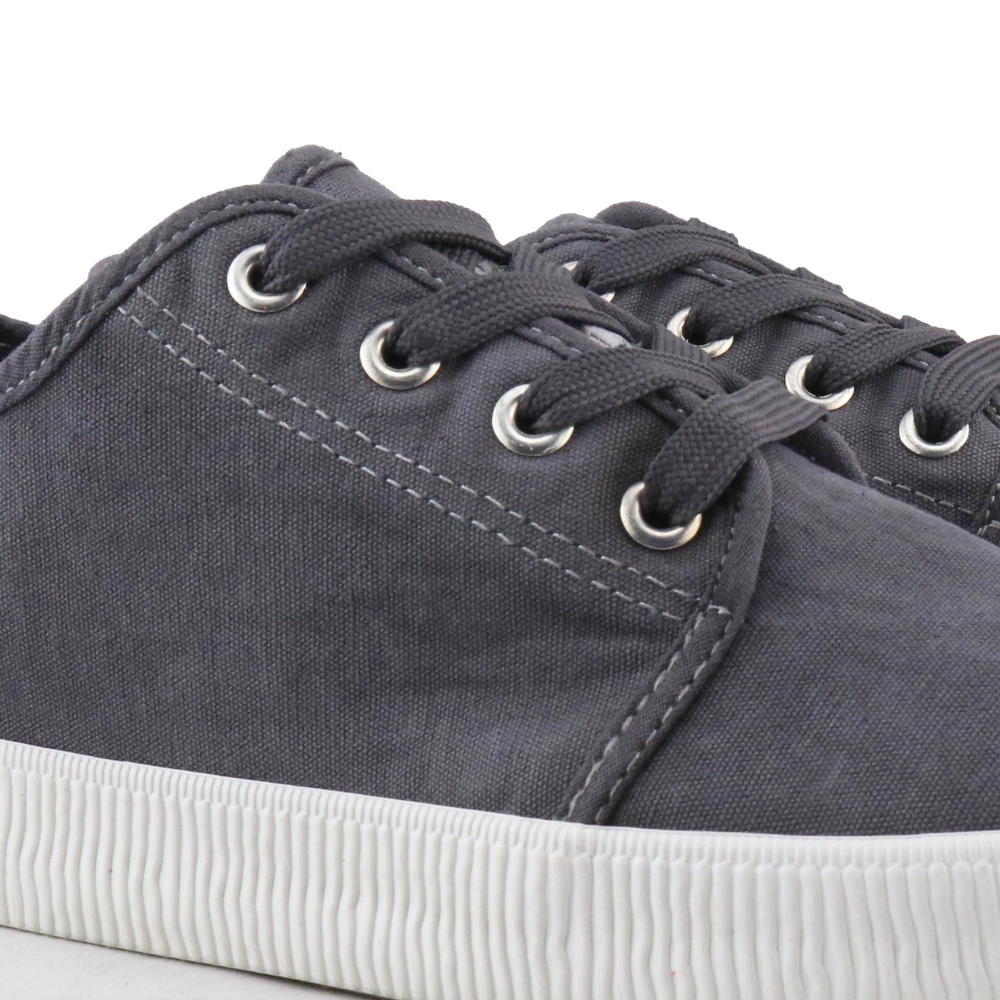 Zapatilla gris con cordón LEO de Walk in Pitas - LEO-16-5.jpg