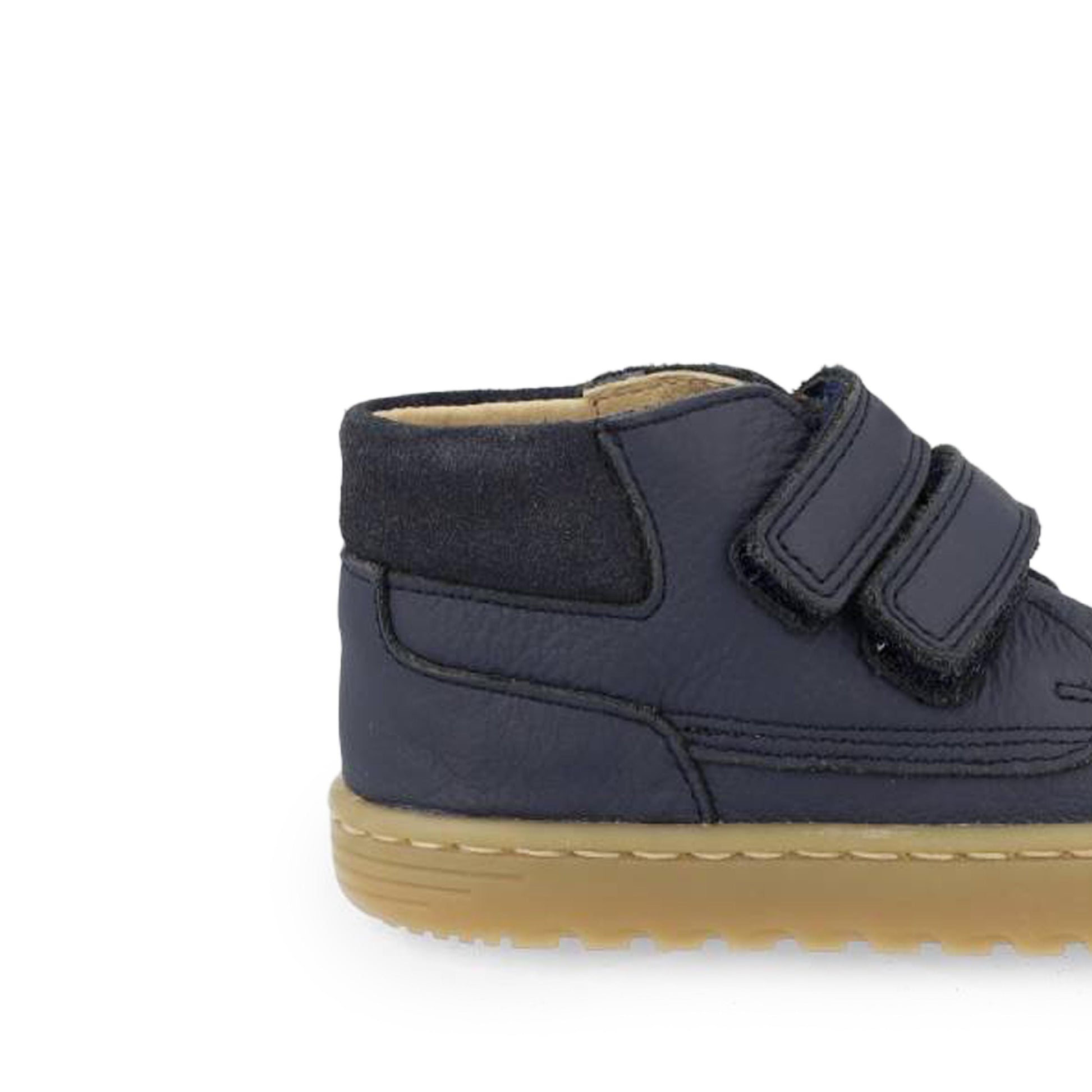 Bota barefoot azul con velcro LIMA de Blanditos