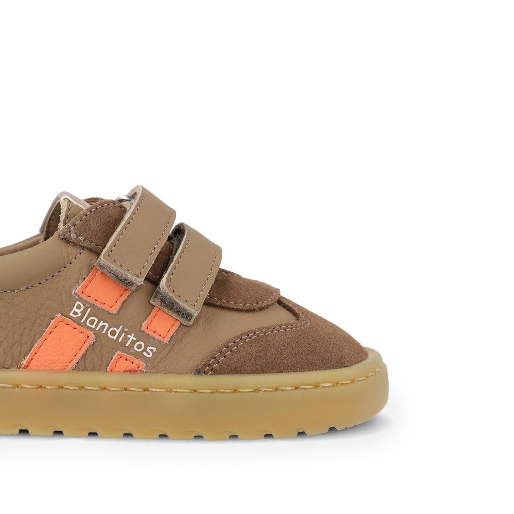 Deportiva barefoot visón LISBOA Blanditos