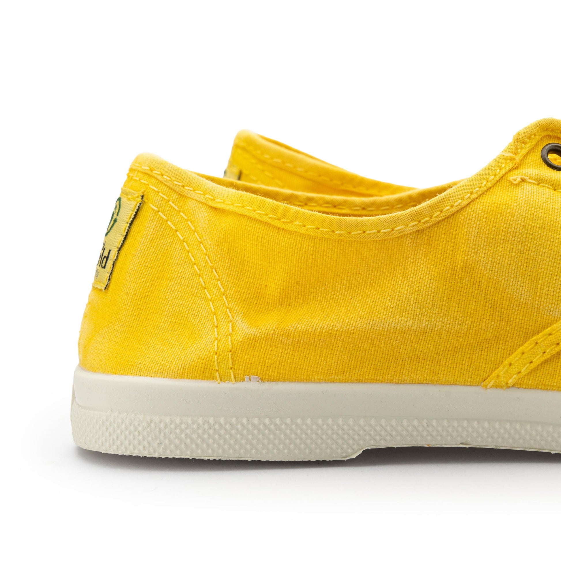 Zapatilla golden con cordón y elástico LONA102 Natural World - LONA102-581-5.jpg