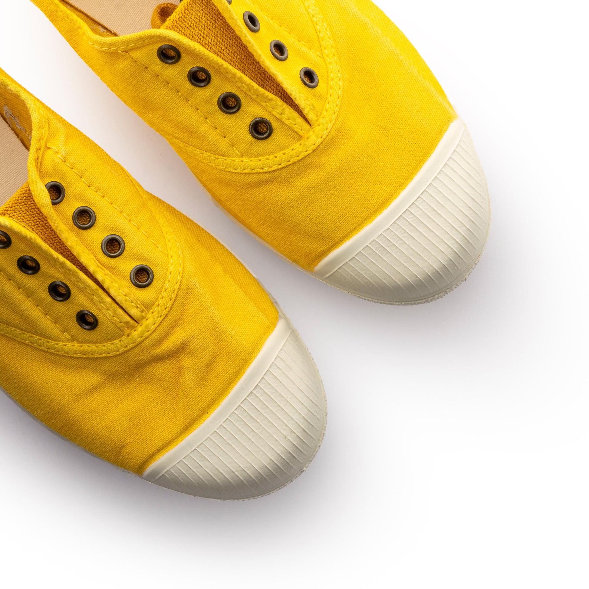 Zapatilla golden con cordón y elástico LONA102 Natural World - LONA102-581-6.jpg