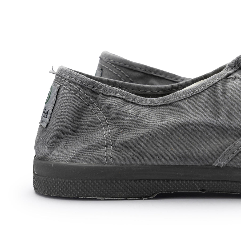 Zapatilla gris con cordón y elástico LONA133 Natural World - LONA133-162-5.jpg