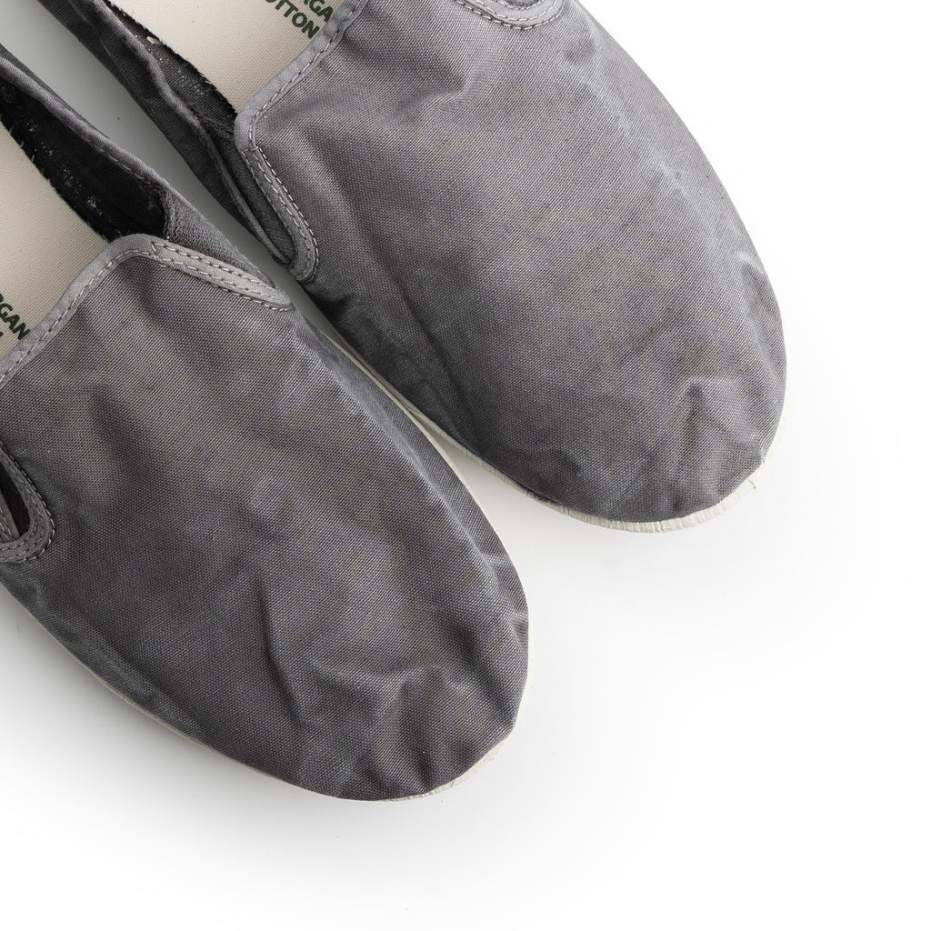 Zapatilla gris lavado LONA315 Natural World