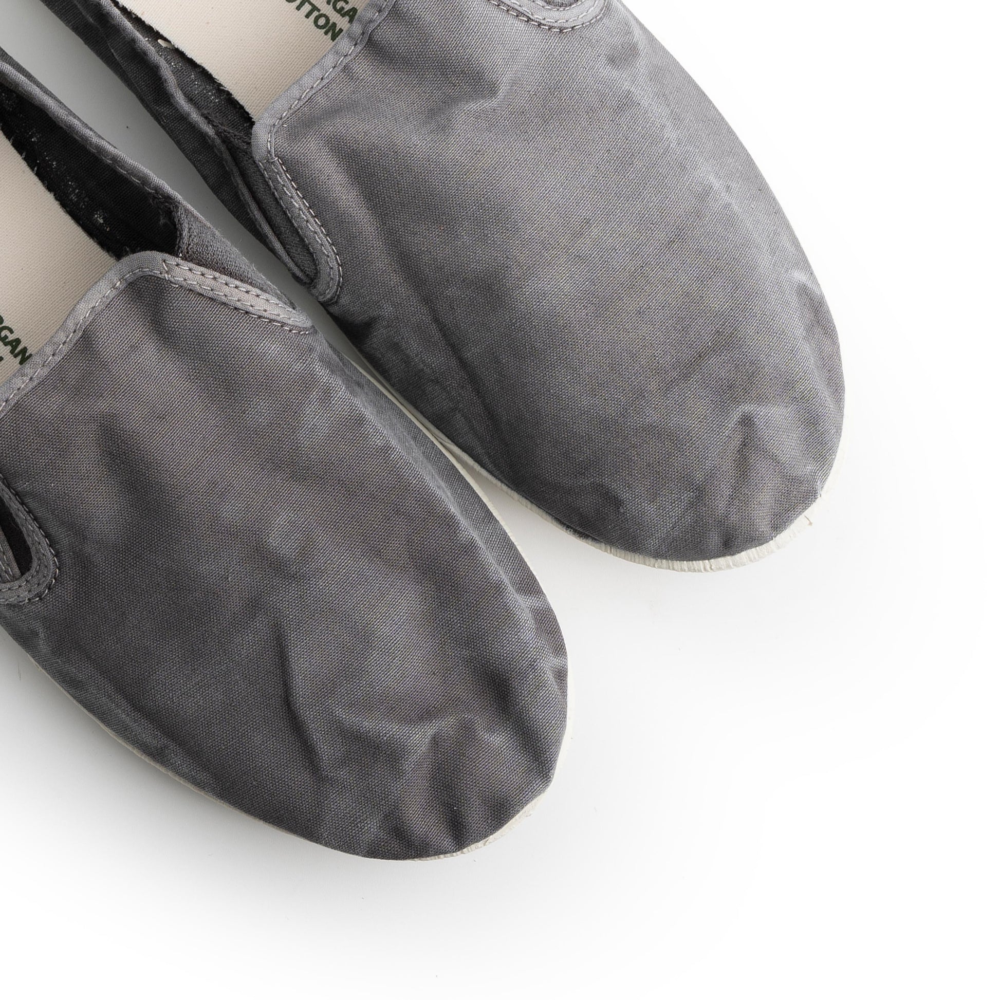 Zapatilla gris lavado LONA315 Natural World