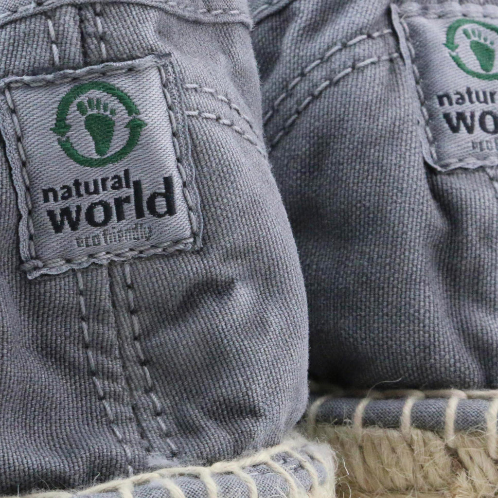 Alpargata cerrada gris de cordón LONA321 Natural World - LONA321-131-6.jpg