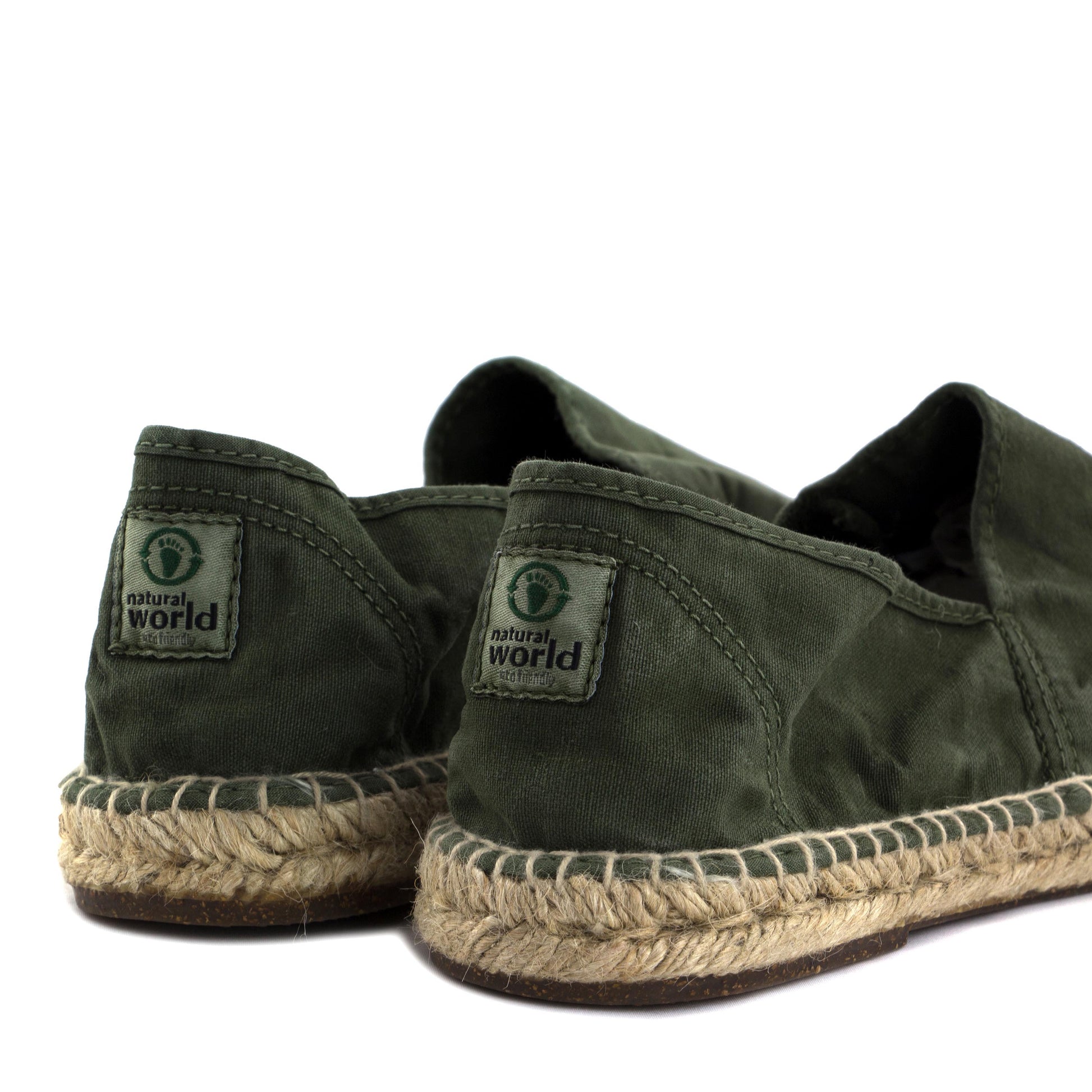 Alpargata cerrada kaki de elástico LONA325 Natural World - LONA325-187-6.jpg