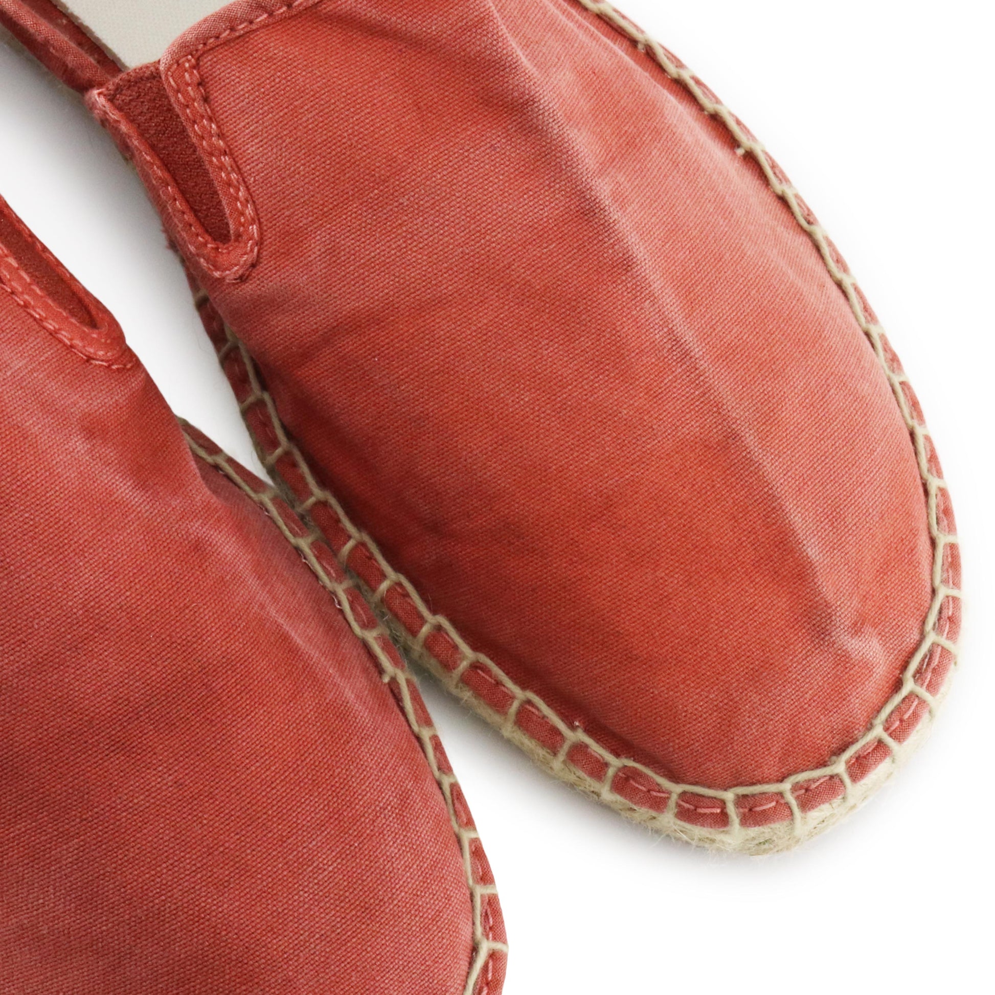 Alpargata cerrada wine con elástico LONA325 Natural World - LONA325-396-6.jpg