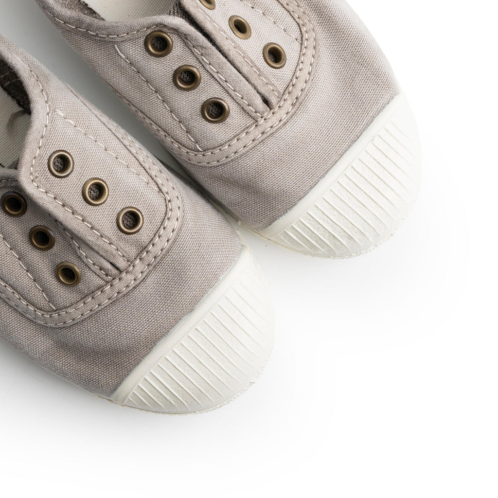 Zapatilla gris claro lavado LONA470 Natural World