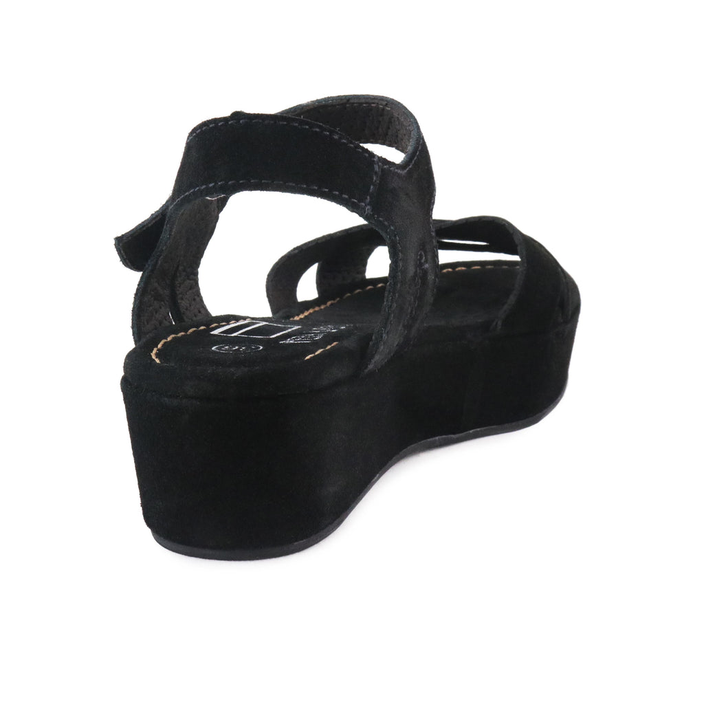 Sandalia de plataforma negro con hebilla LUXUCRUZ Jeromín - LUXUCRUZ-31-3.jpg