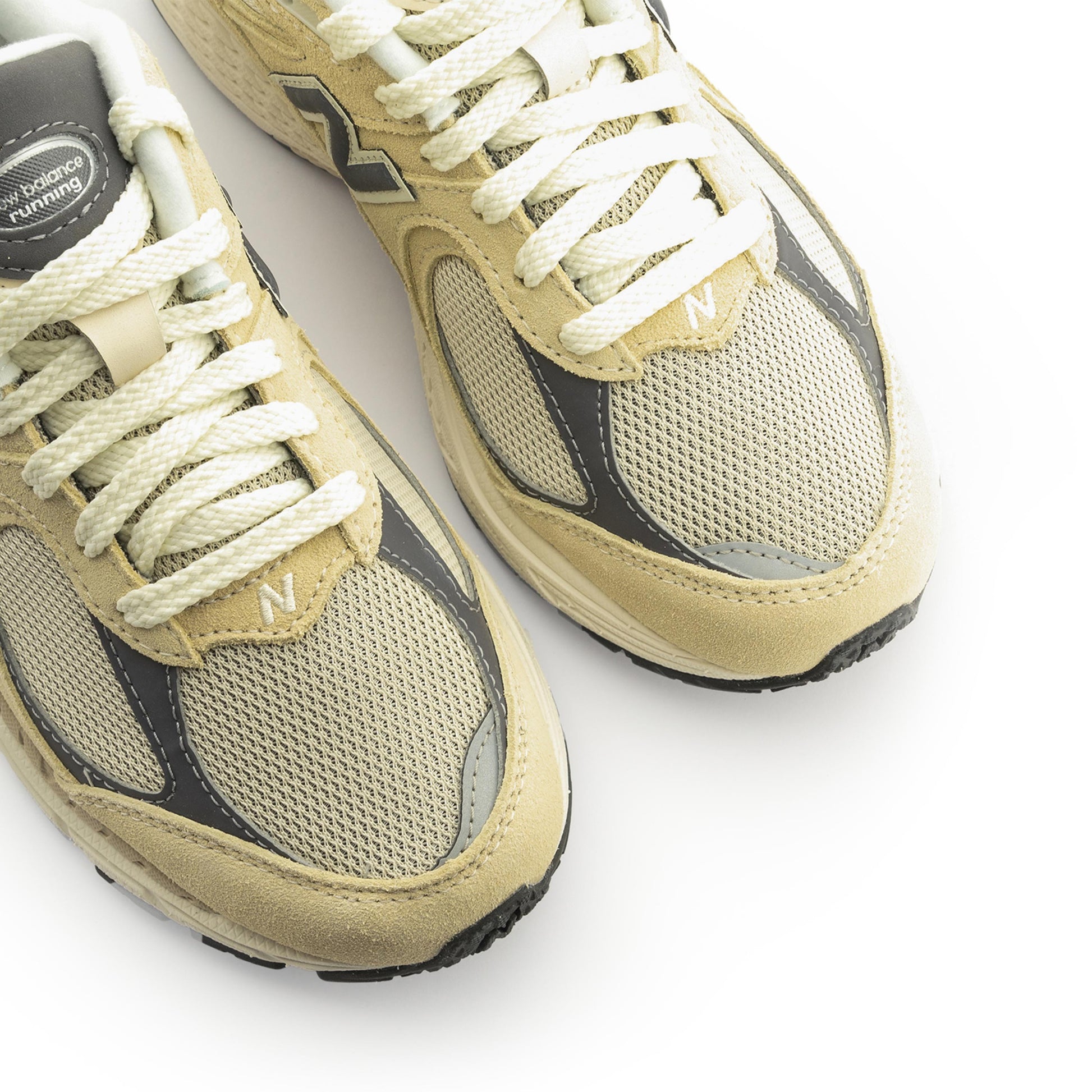 Deportiva beige/gris con cordón M2002RFA de New Balance - M2002RFA-553-6.jpg
