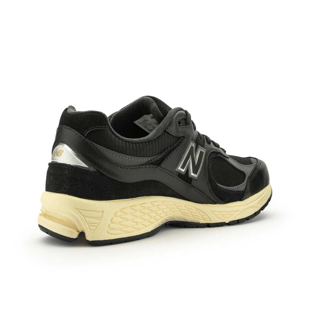 Deportiva negro con cordón M2002RIB de New Balance - M2002RIB-20-3.jpg