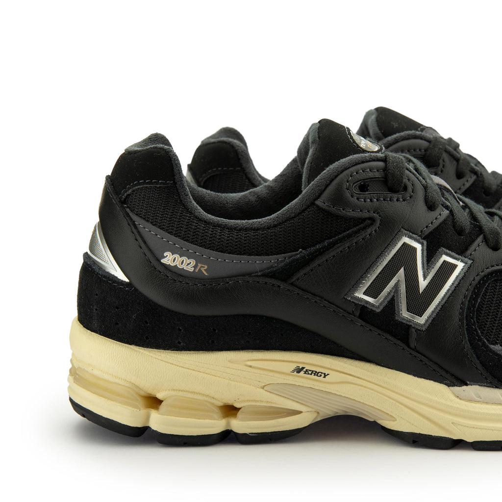 Deportiva negro con cordón M2002RIB de New Balance - M2002RIB-20-5.jpg