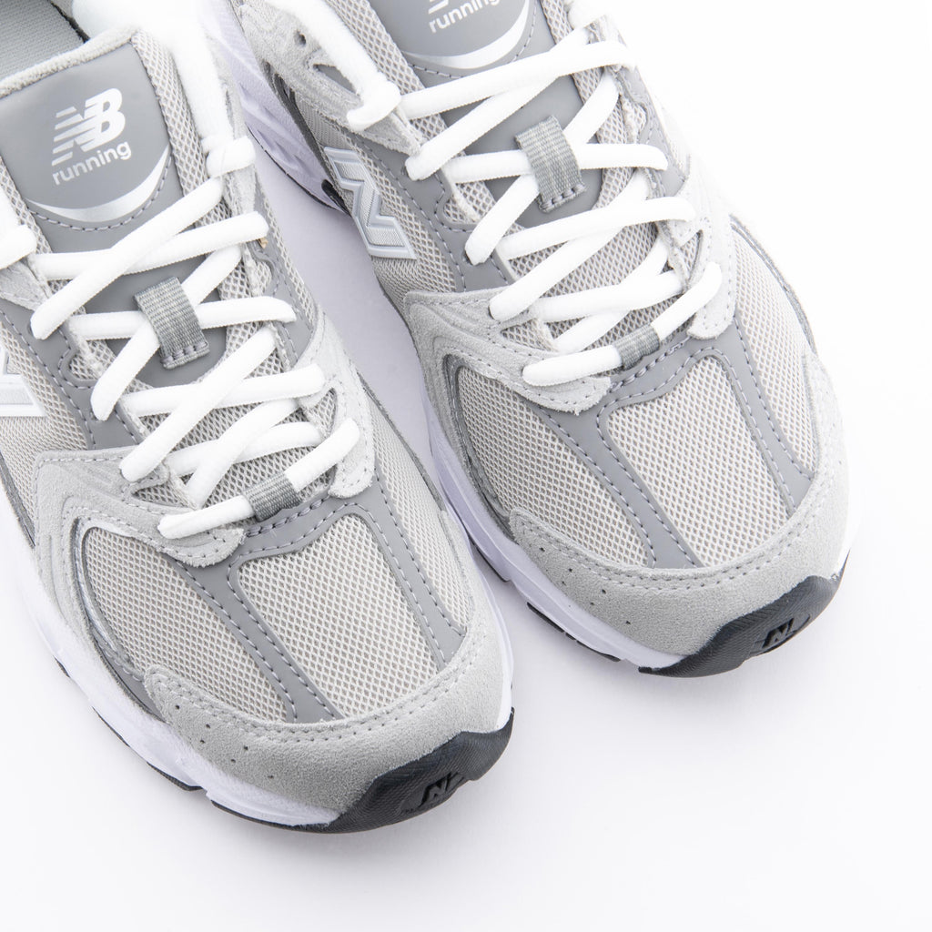 Deportiva gris medio con cordón MR530CK de New Balance - MR530CK-112-6.jpg