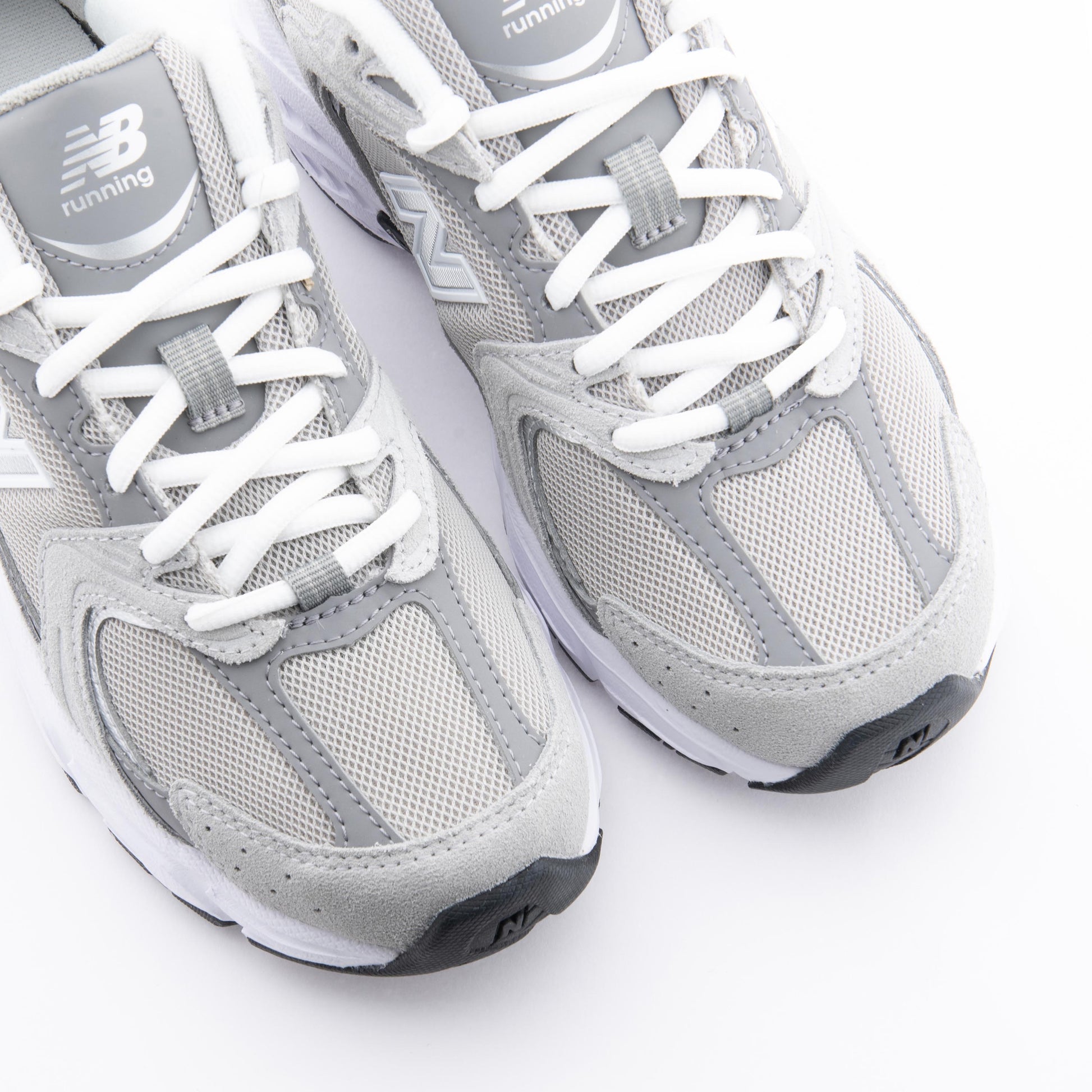 Deportiva gris medio con cordón MR530CK de New Balance - MR530CK-112-6.jpg