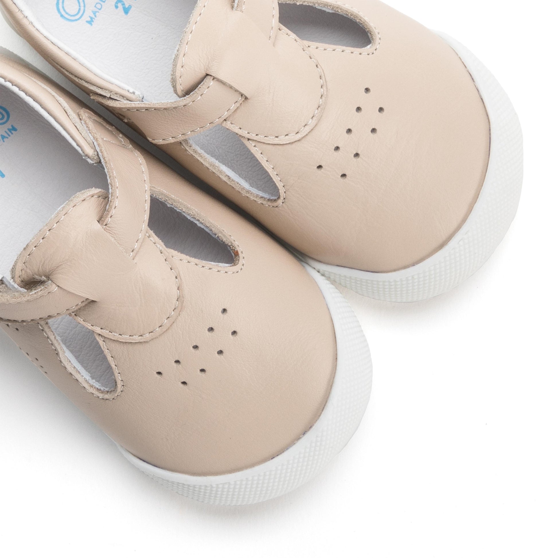 Pepito barefoot beige oscuro con velcro PP974 Blanditos - PP974-0-6.jpg