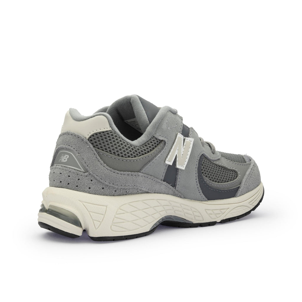 Deportiva ante gris con cordón y velcro PV2002ST New Balance - PV2002ST-121-3.jpg