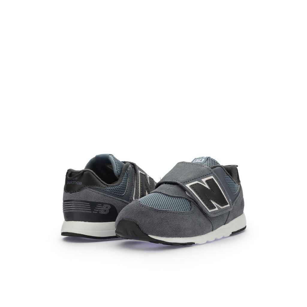 Deportiva azul jeans con velcro PV574GGE de New Balance - Deportiva con velcro azul jeans PV574GGE de New Balance