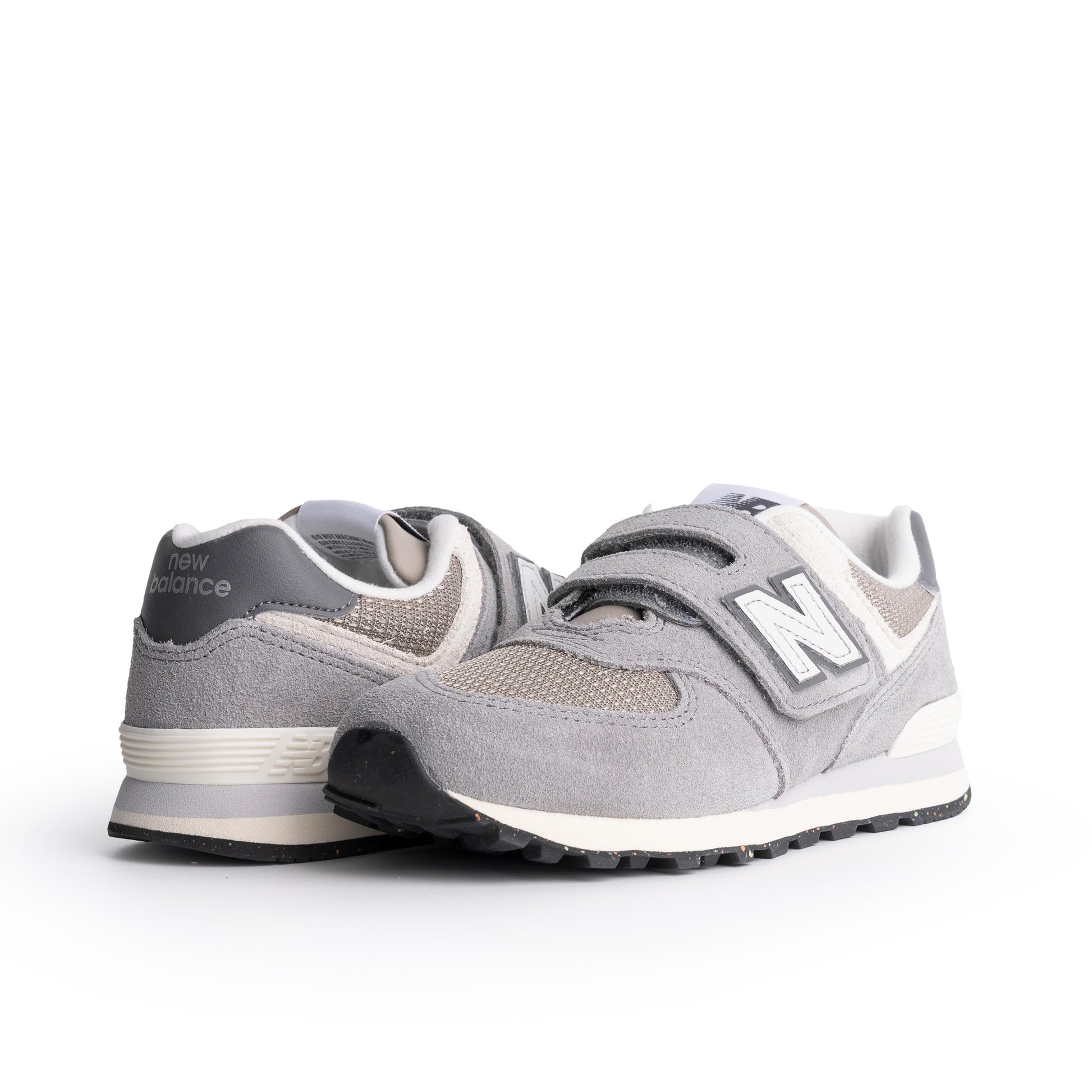 Deportiva serraje gris PV574SNV New Balance