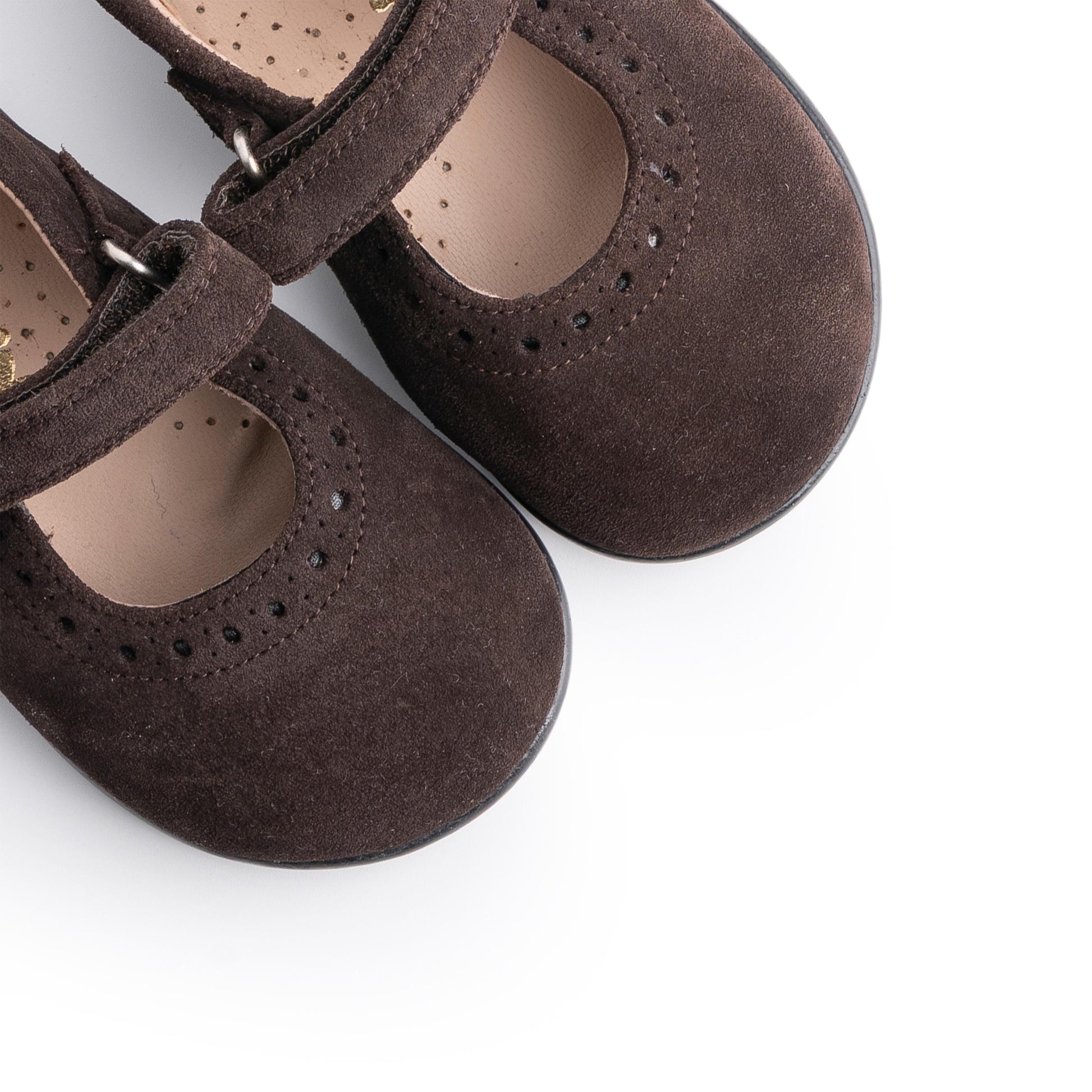 Mercedita barefoot serraje marrón R246 Jeromín
