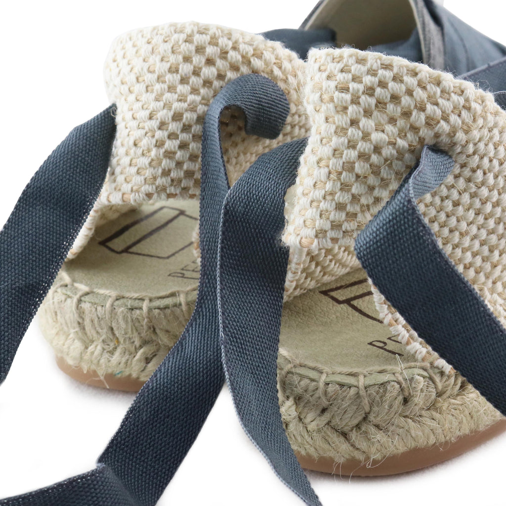 Alpargata cerrada gris lavado de cintas REGIONAL Pepa&Cris - REGIONAL-131-6.jpg
