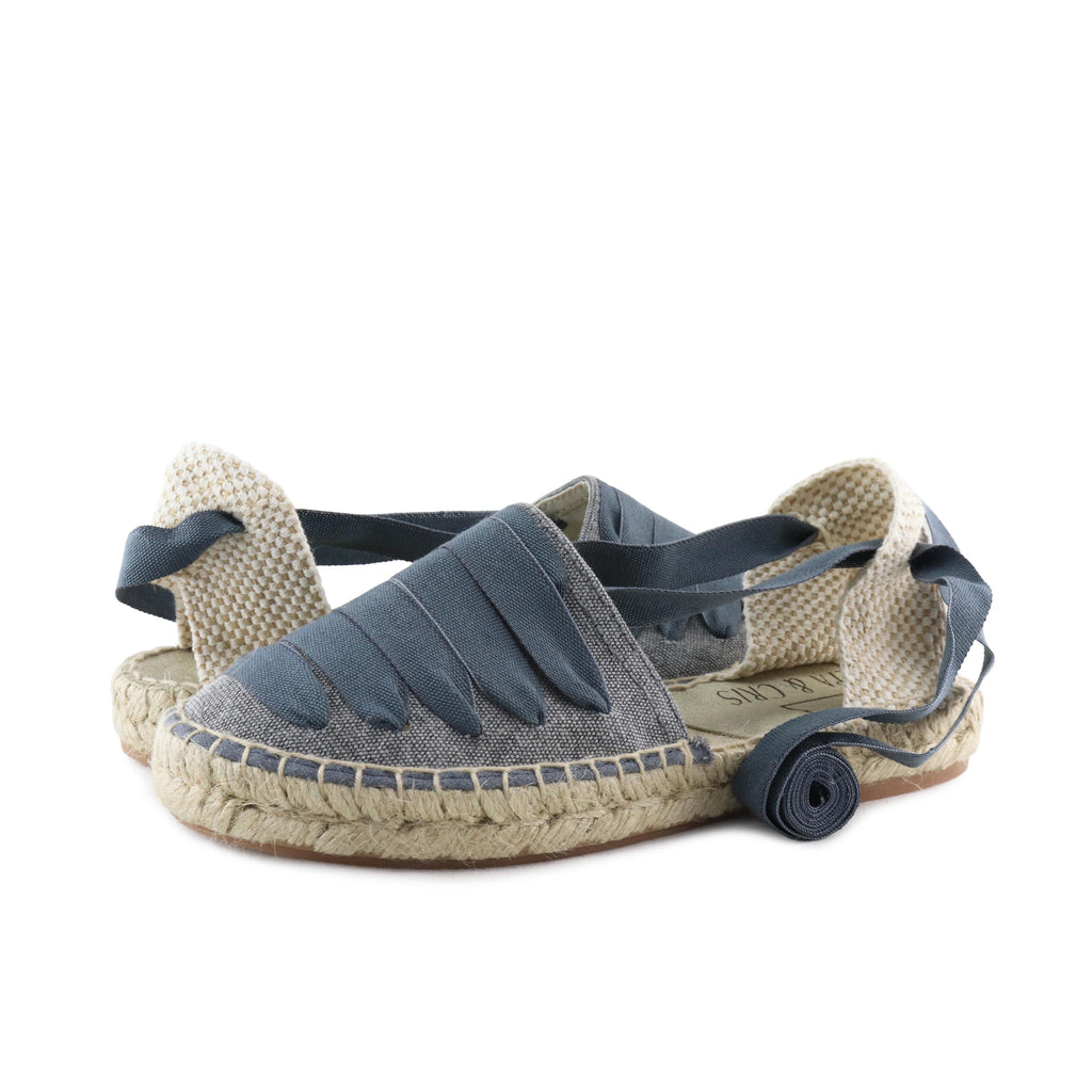 Alpargata cerrada gris lavado de cintas REGIONAL Pepa&Cris - REGIONAL-131-2.jpg