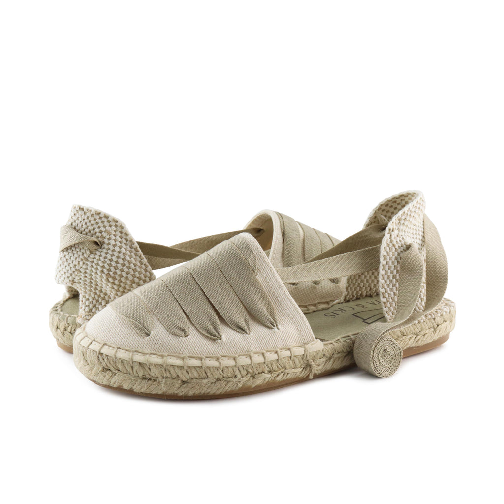 Alpargata cerrada crudo/beige de cintas REGIONAL Pepa&Cris - REGIONAL-401-2.jpg