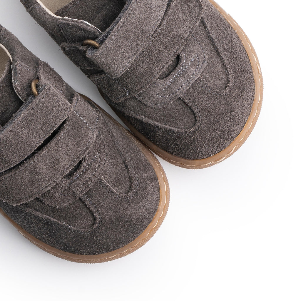 Deportiva barefoot serraje gris REP Jeromín