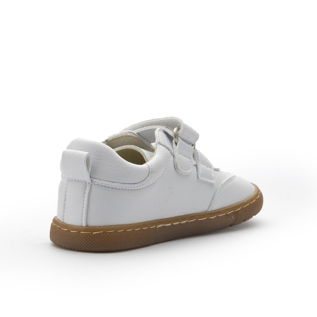 Deportiva barefoot total blanco con velcro REP Jeromín. Vista trasera.