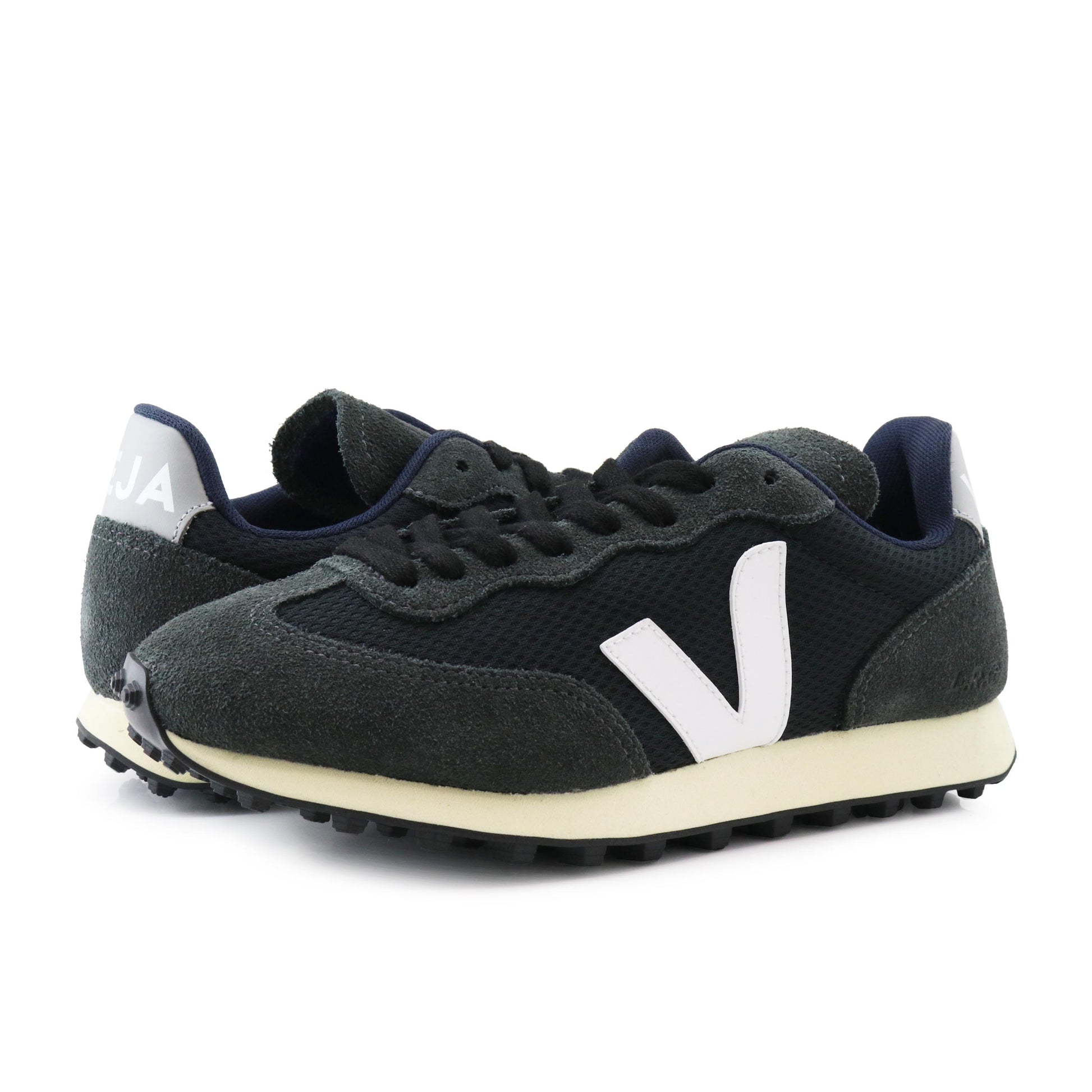 Deportiva antracita con cordón RIOBRANCO de Veja - RIOBRANCO-160-2.jpg