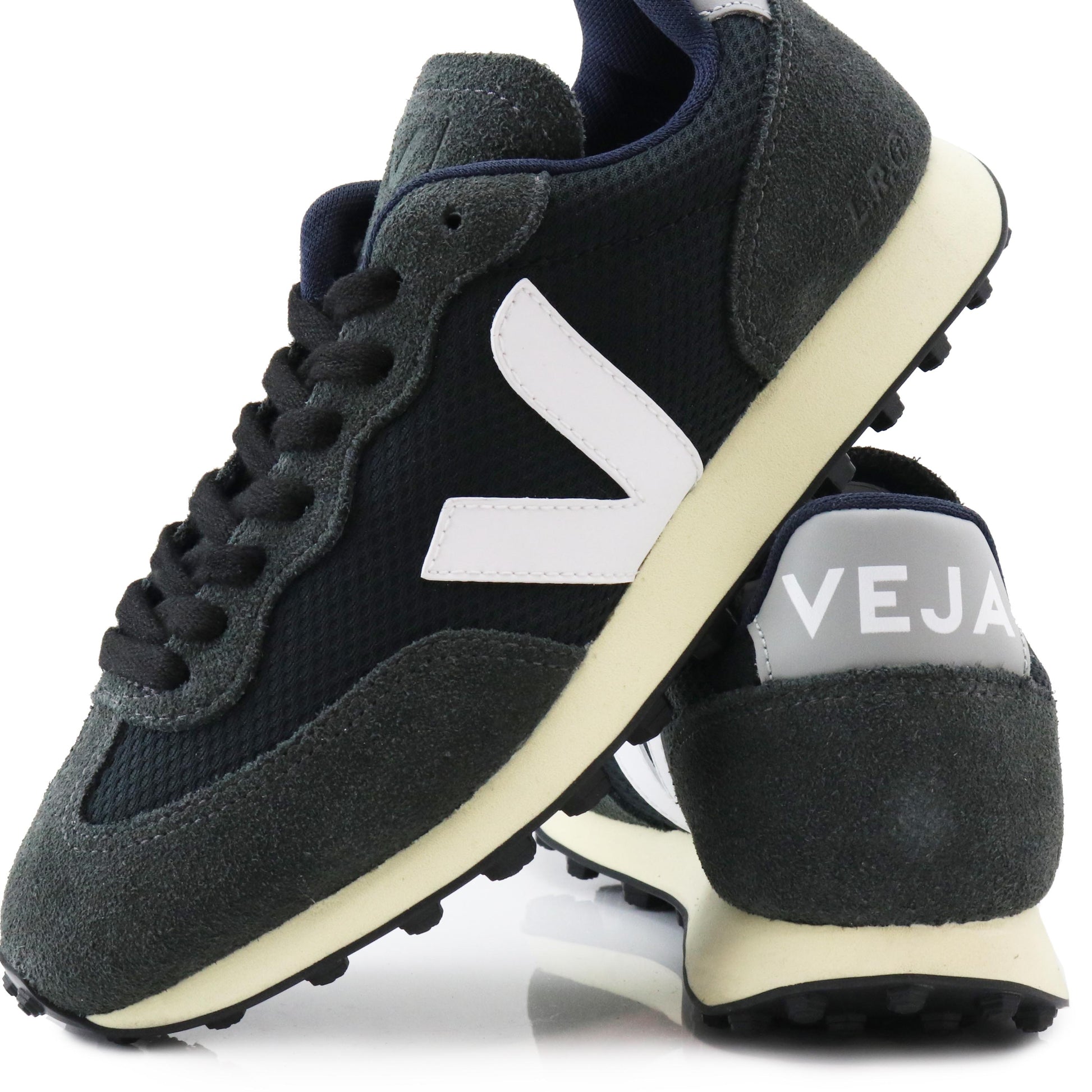 Deportiva antracita con cordón RIOBRANCO de Veja - RIOBRANCO-160-6.jpg
