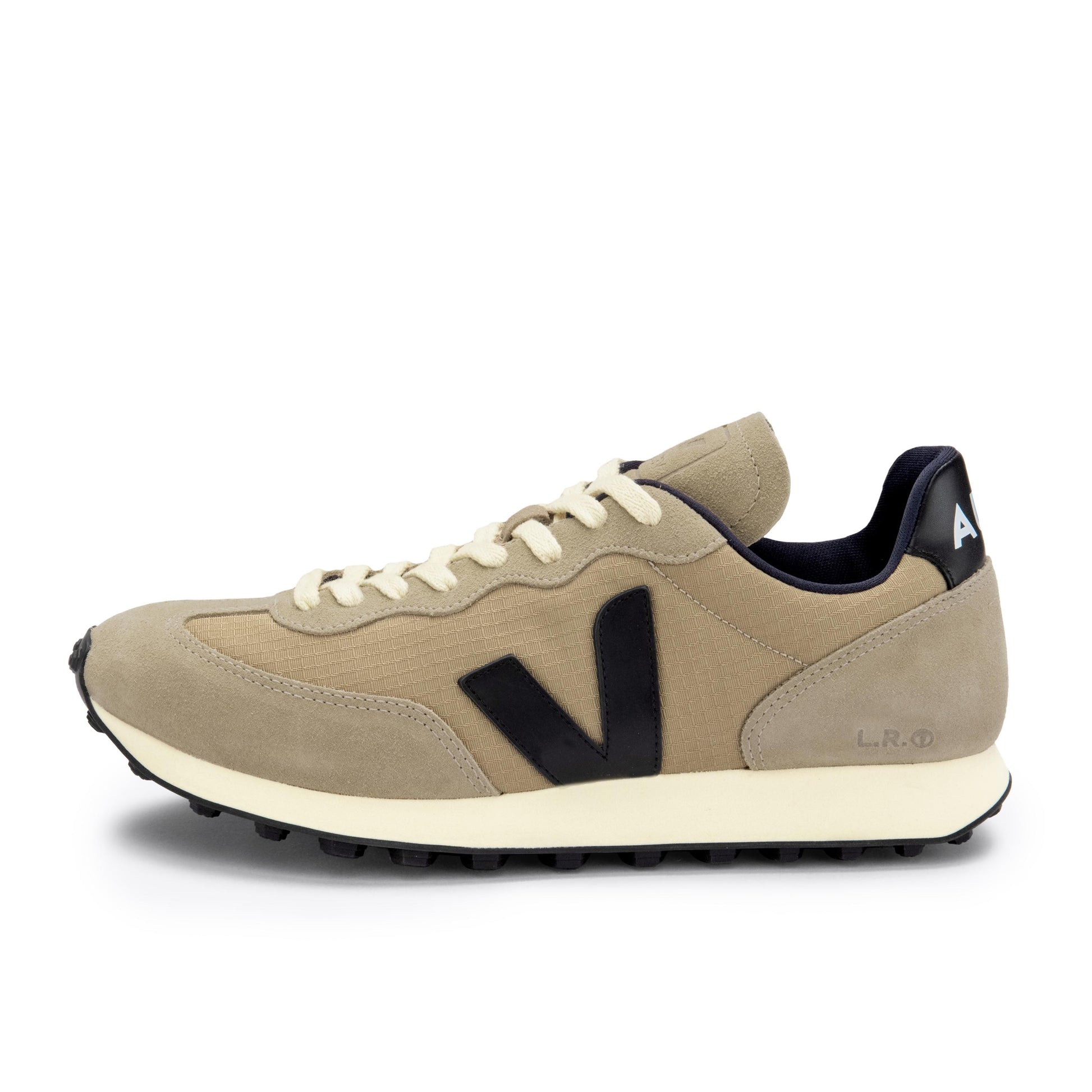 Deportiva dune/negro con cordón RIOBRANCO de Veja - RIOBRANCO-482-1.jpg