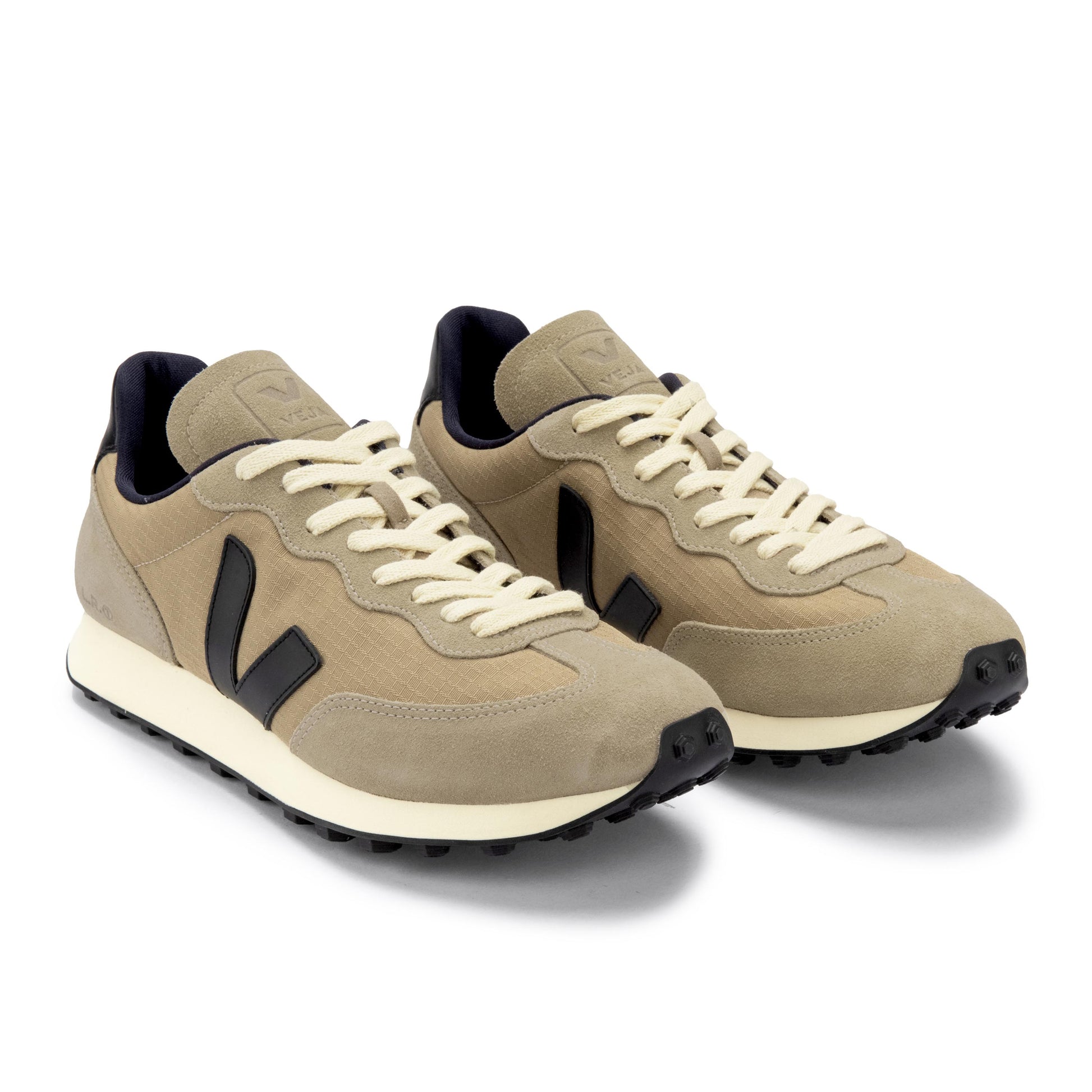 Deportiva dune/negro con cordón RIOBRANCO de Veja - RIOBRANCO-482-3.jpg