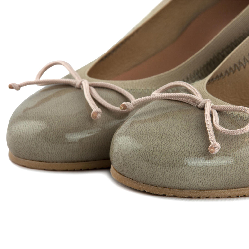 Bailarina charol beige con lazo ROLL-CH de Jeromín - ROLL-CH-50-6.jpg
