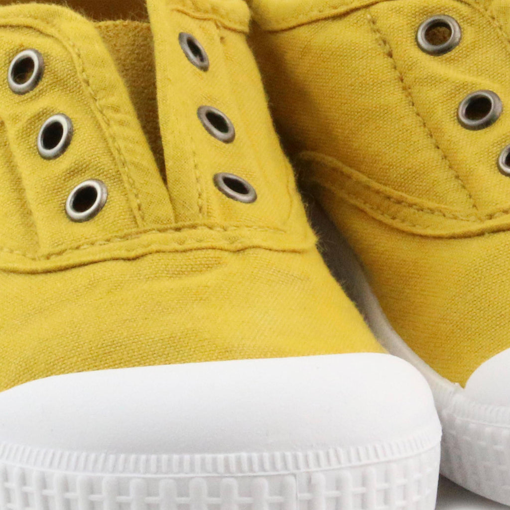 Zapatilla mostaza con elástico S10161 de Igor - S10161-251-6.jpg