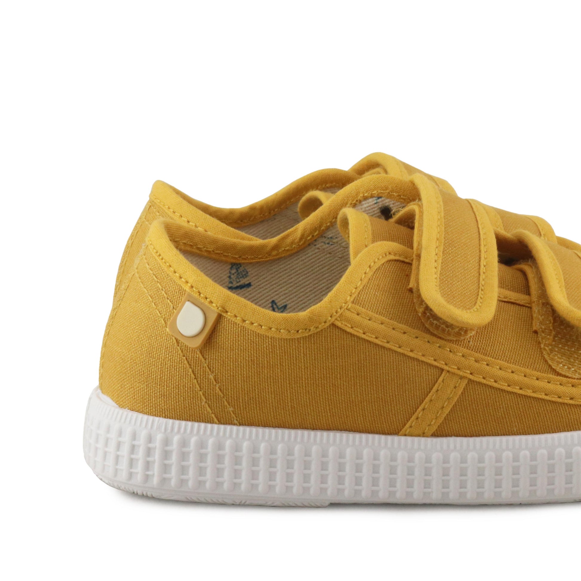 Zapatilla mostaza con velcro S10199 de Igor - S10199-251-6.jpg