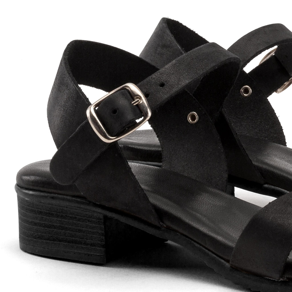 Sandalia de tacón nobuk negro con hebilla S14470 Pepa&Cris - S14470-38-5.jpg