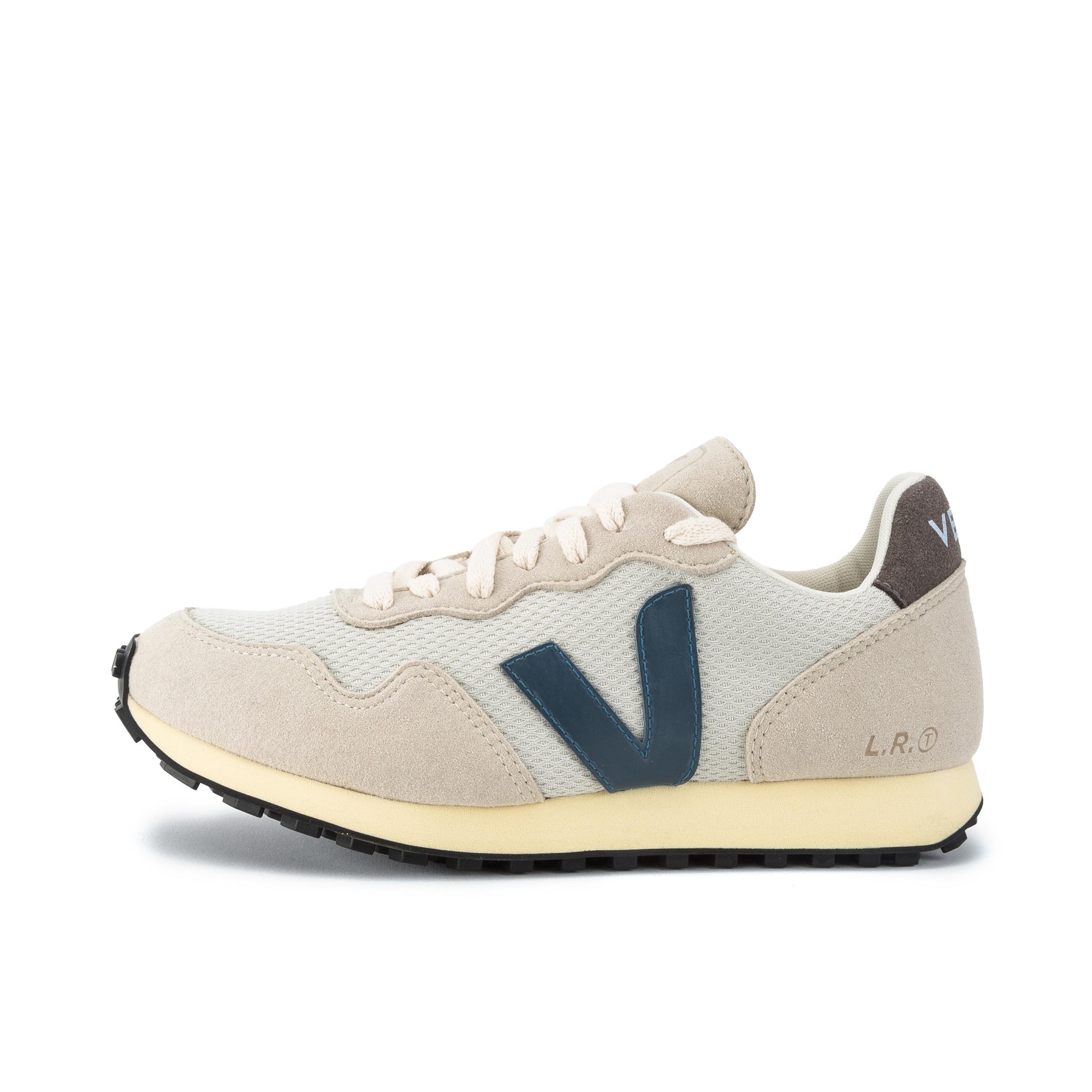 Deportiva beige con cordón SDU de Veja - SDU-9-1.jpg