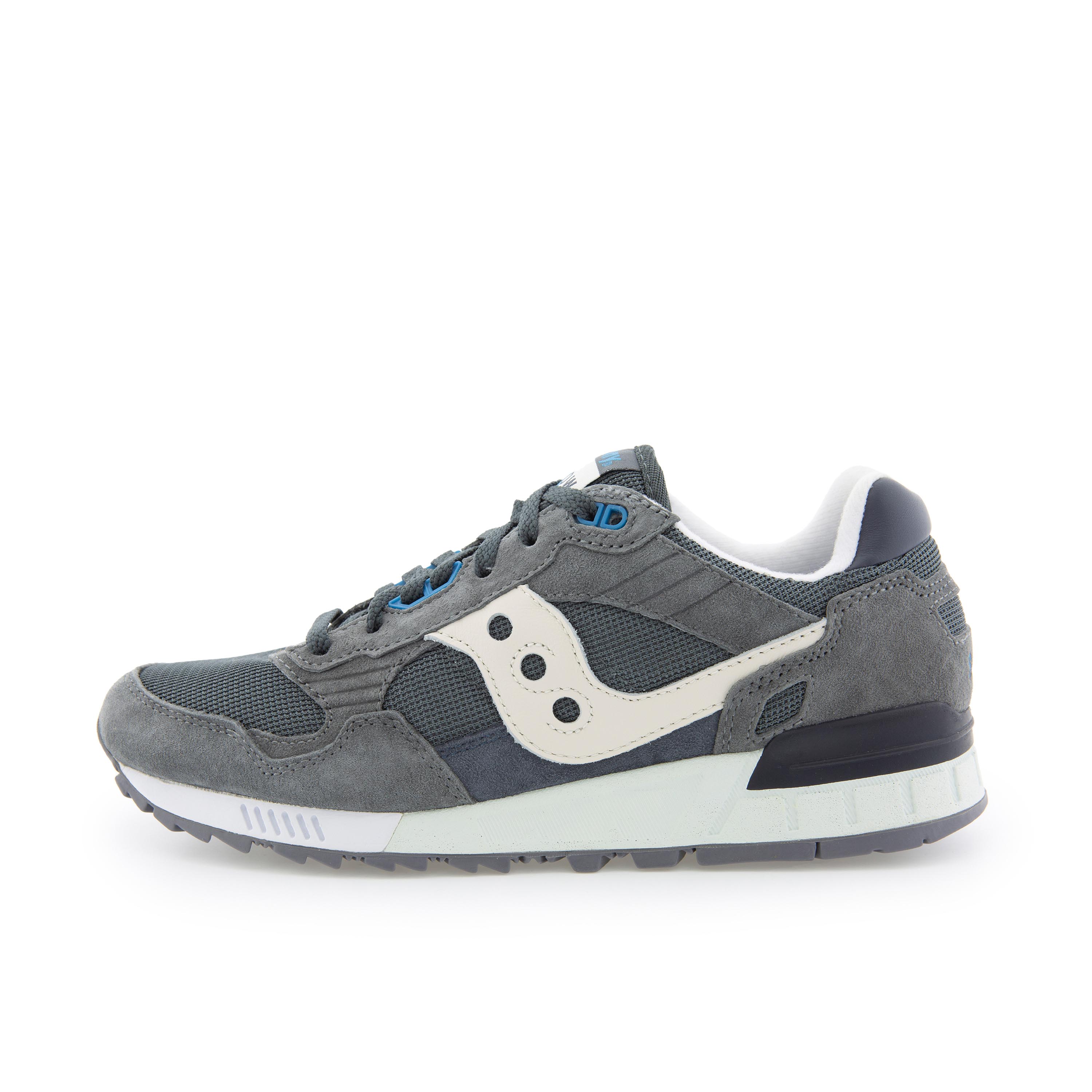 Deportiva serraje gris con cordón SHADOW de Saucony - SHADOW-121-1.jpg