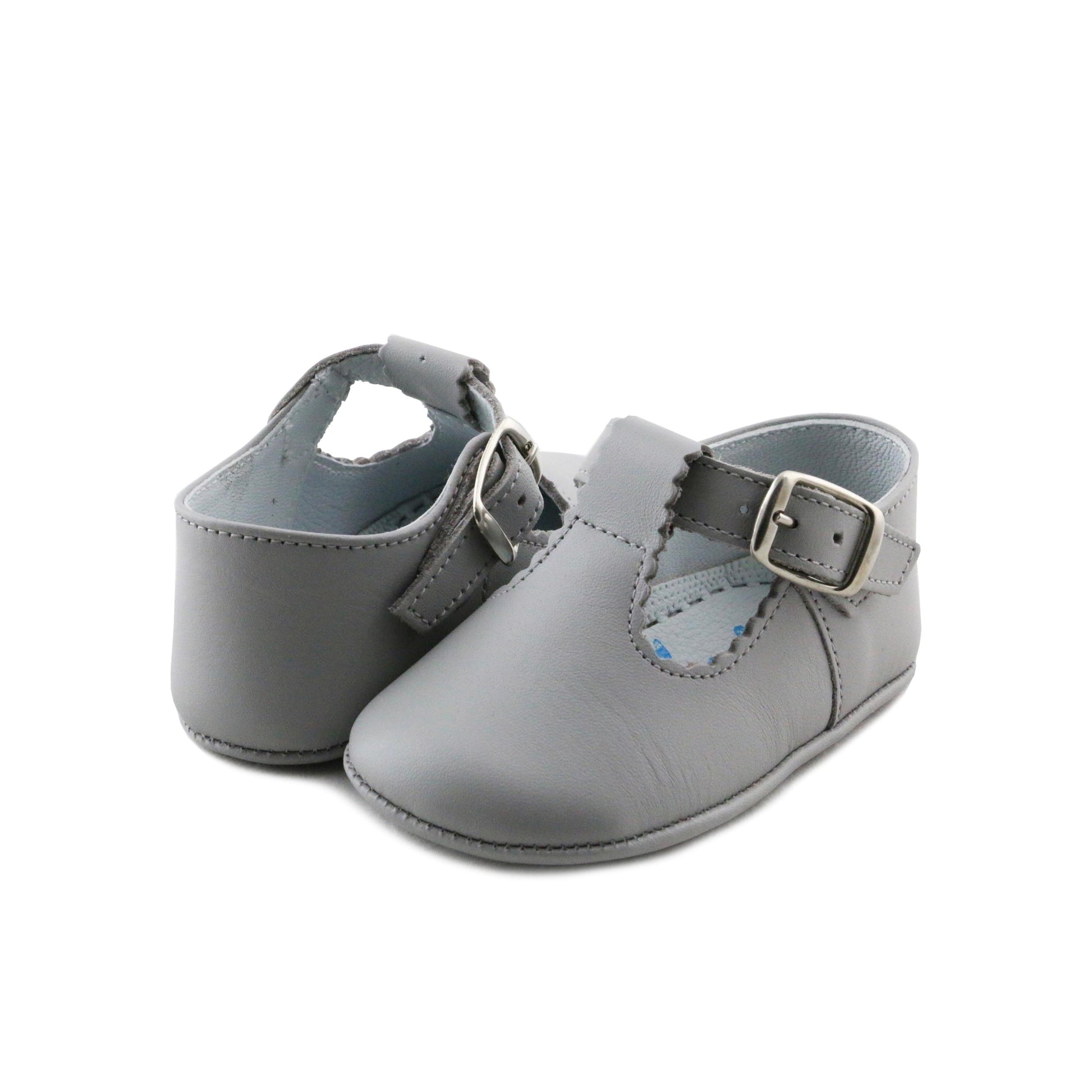 Pepito gris claro con hebilla SP120 de Jeromín - SP120-17-2.jpg