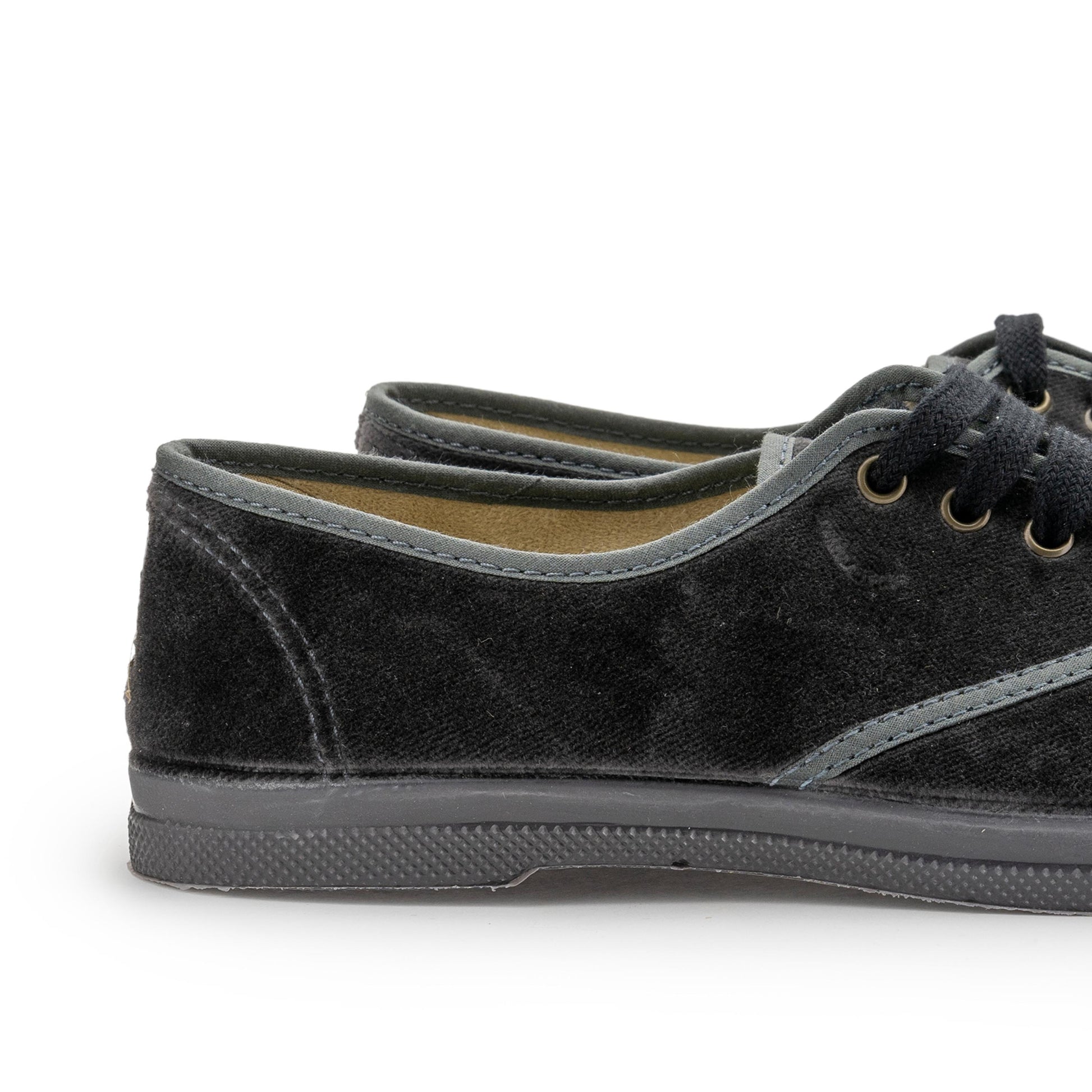 Zapatilla gris con cordón TER130 Natural World - TER130-16-5.jpg