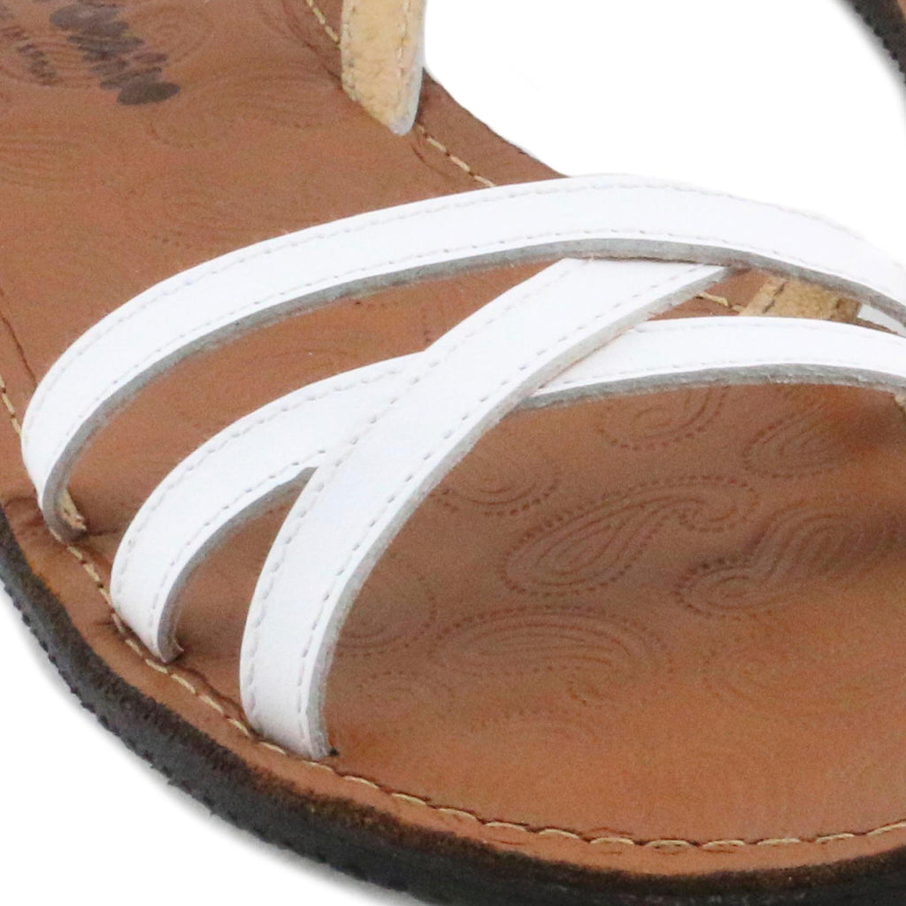 Sandalia plana blanco con hebilla TIRASJERO de Jeromín - TIRASJERO-30-6.jpg