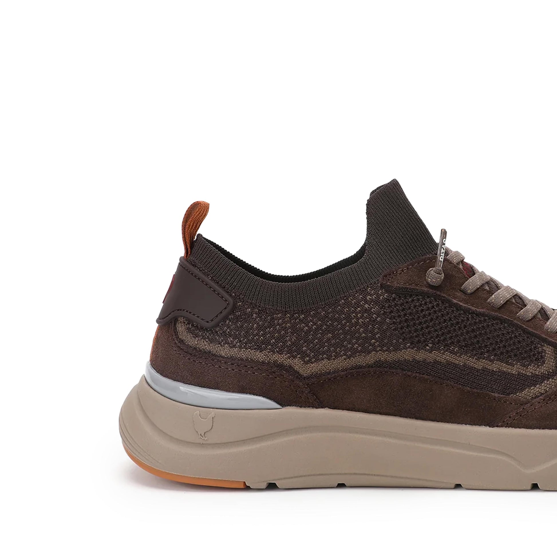 Deportiva marron para hombre TUI Walk in Pitas.