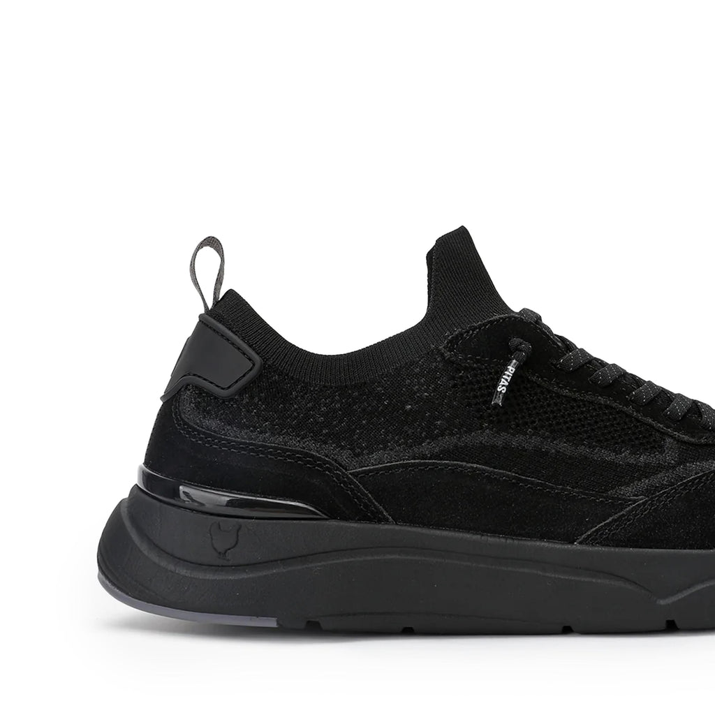 Deportiva total negro con cordón TUI Walk in Pitas