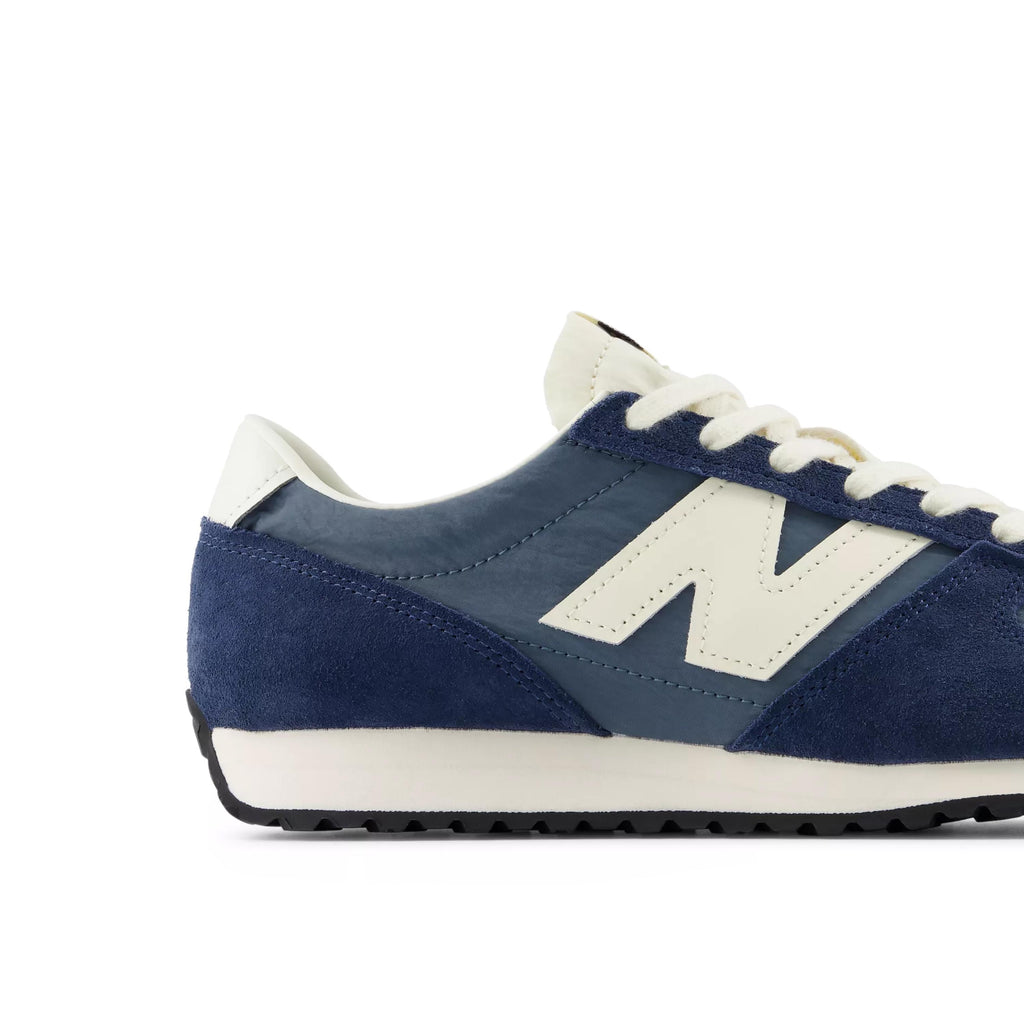 Deportiva azul U4714DX New Balance